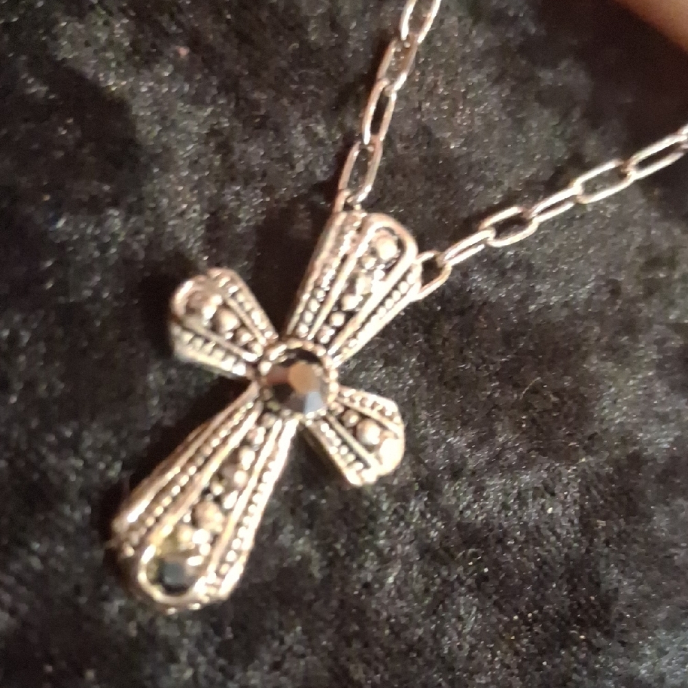Avon Silver Necklace Collection 18 +4 In Long . - Picture 3 of 5